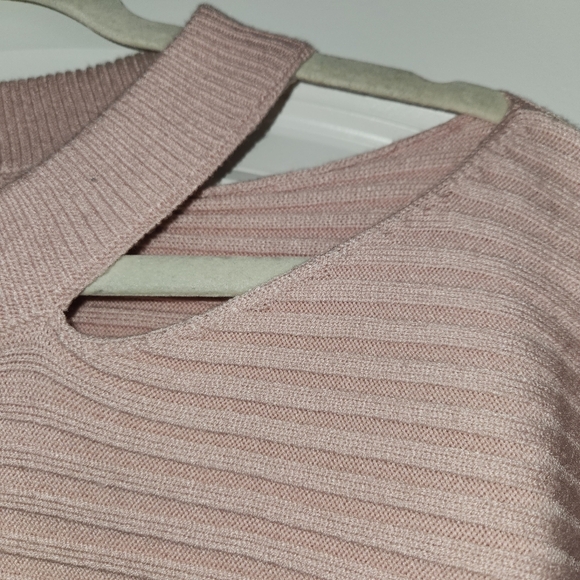 NWT Kirundo Pink Ribbed Sweater with Cutout at Neck/Shoulder  Size XL Soft Cozy - Picture 5 of 10
